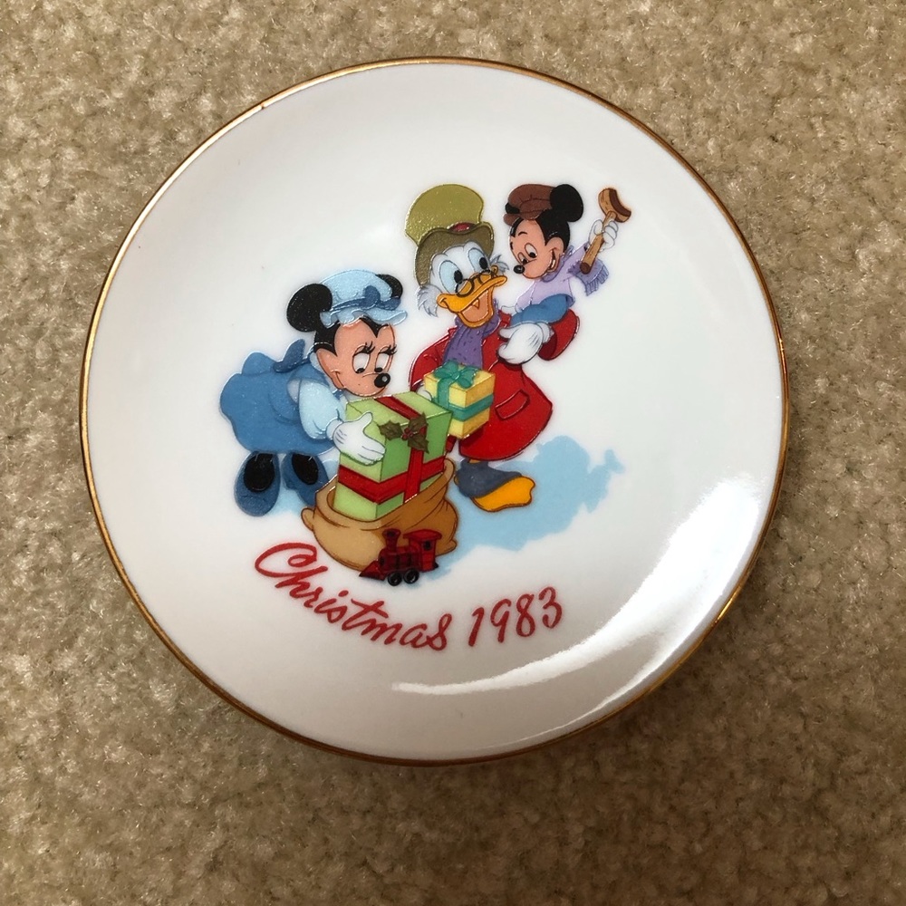 Disney Christmas Plate 1983